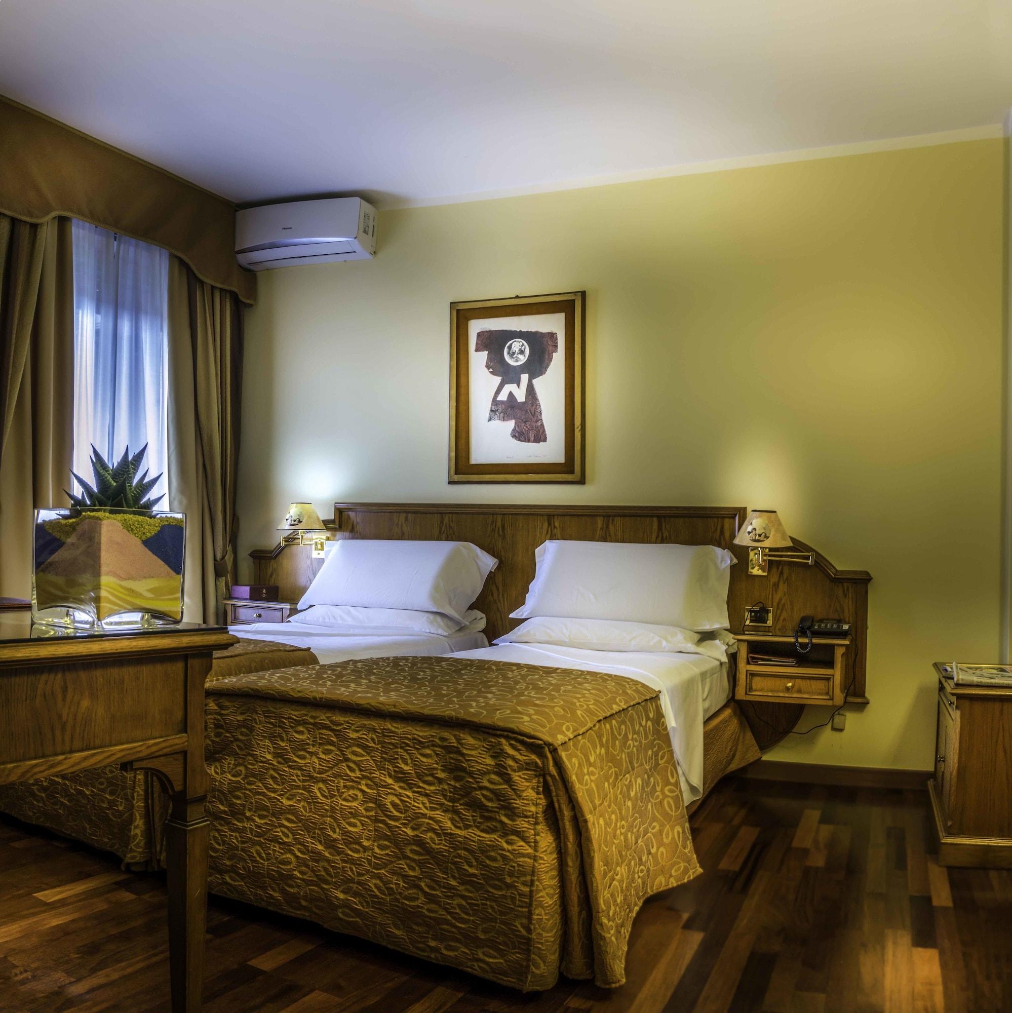 Hotel La Bussola Novara Dış mekan fotoğraf