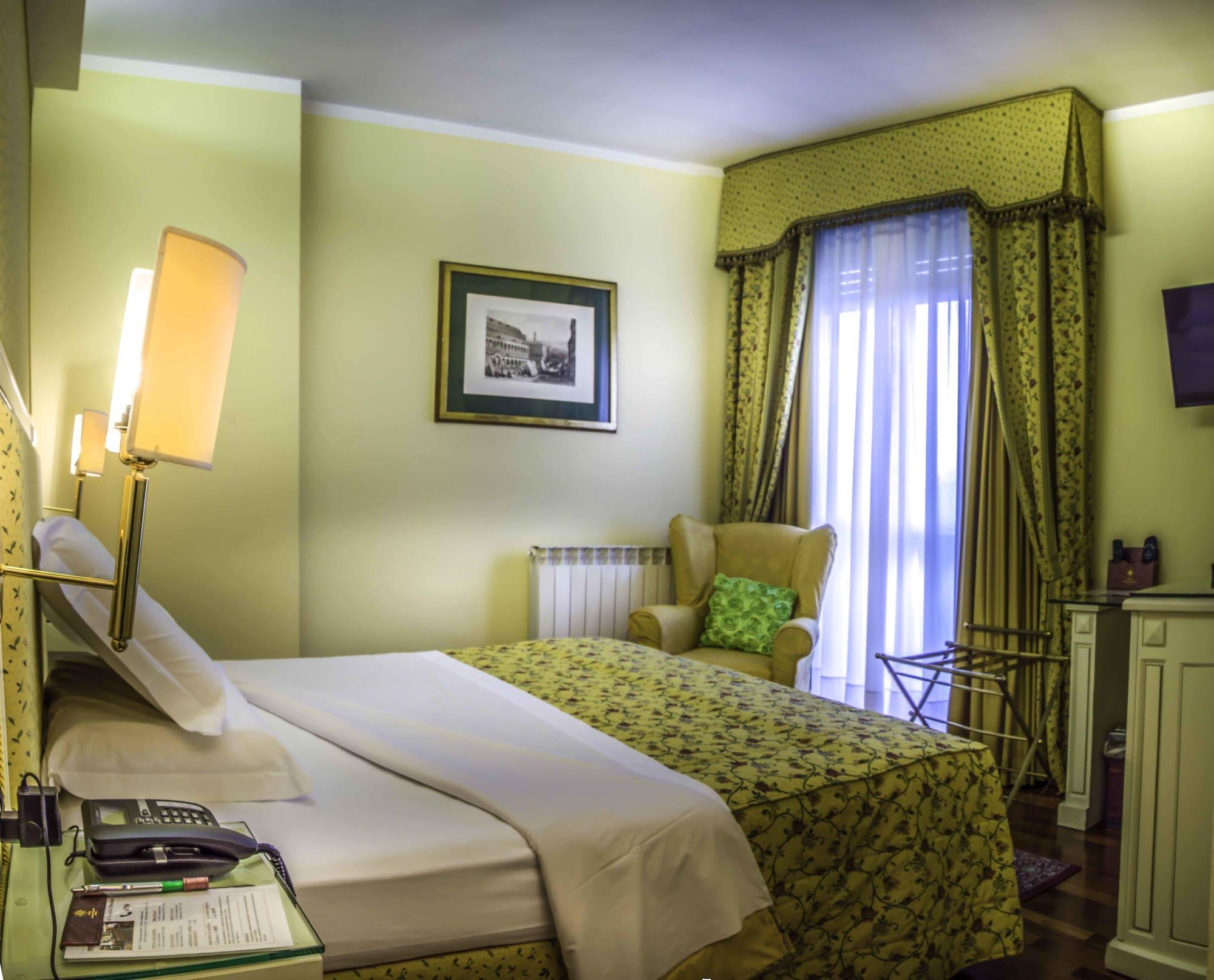 Hotel La Bussola Novara Dış mekan fotoğraf