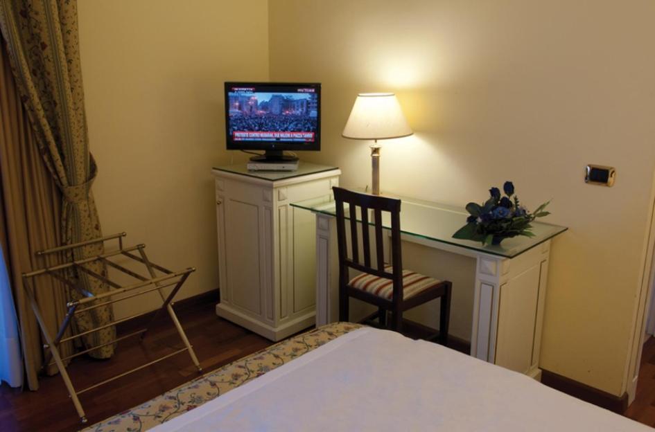 Hotel La Bussola Novara Dış mekan fotoğraf