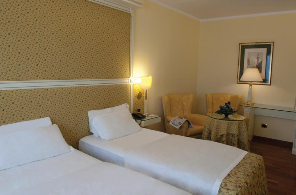 Hotel La Bussola Novara Dış mekan fotoğraf