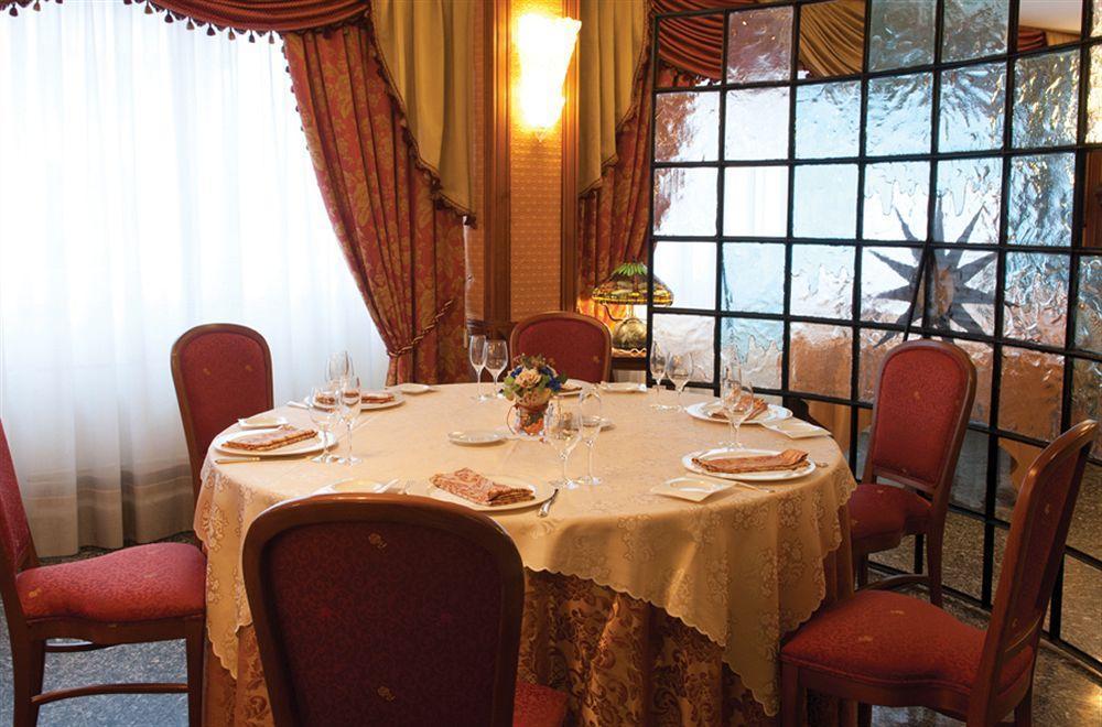 Hotel La Bussola Novara Dış mekan fotoğraf