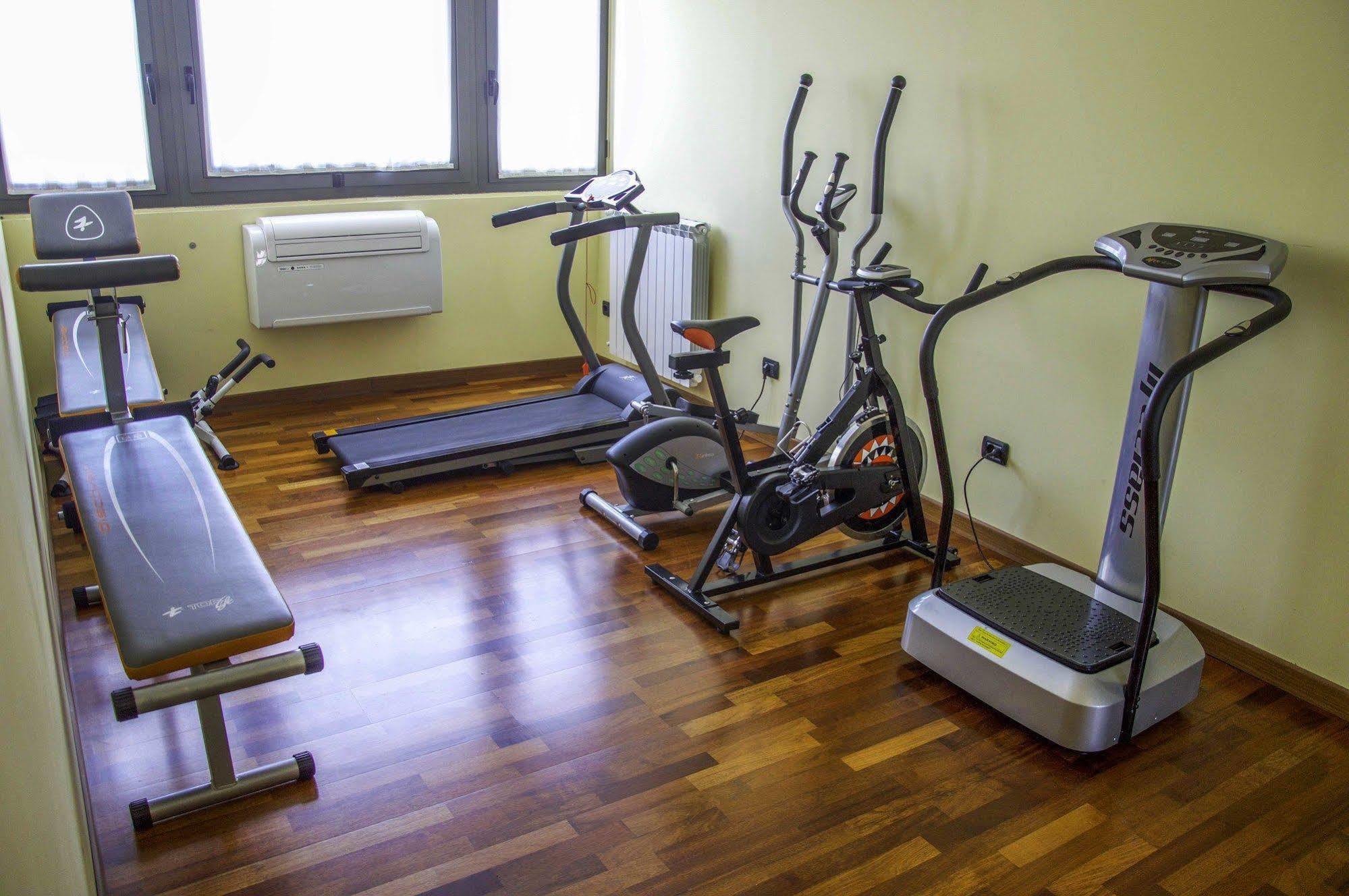 Hotel La Bussola Novara Dış mekan fotoğraf